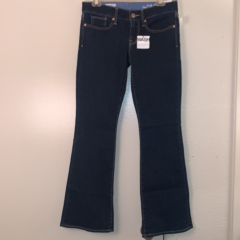 New GAP 1969 Women’s Low Rise Curvy Bootcut Jeans - Picture 2 of 16